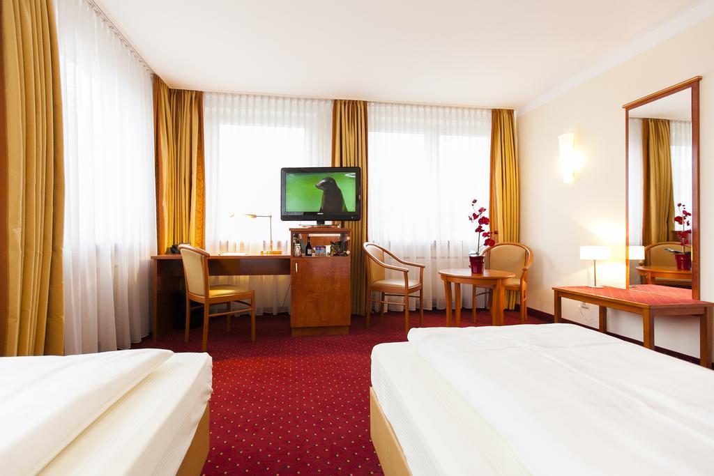 Hotel Am Berliner Platz Langenfeld  Chambre photo